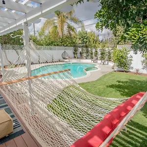 Enchanting Sherman Oaks With Pool Permit #hsr Two One Zero Zero 2605 Holiday home Los Angeles